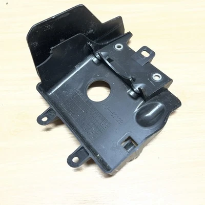 Yamaha YZF R1 2015-2019 bandeja de batería inferior ABS soporte montaje OEM Foto 1 de 4