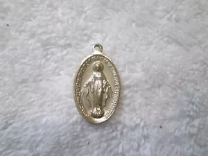 Vintage Antik 1830 Religiös Katholisch Wunderbare Maria Goldfarben Anhänger - Bild 1 von 2