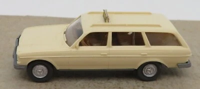 Micro WIKING Ho 1/87 Mercedes Benz 250 T Crema Taxi No. Box - Immagine 1 di 4