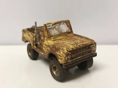 ИНДИВИДУАЛЬНЫЙ Greenlight 1/64 Выветренный Амбар Находка Желтый 1967 Ford Bronco - Изображение 1 из 4