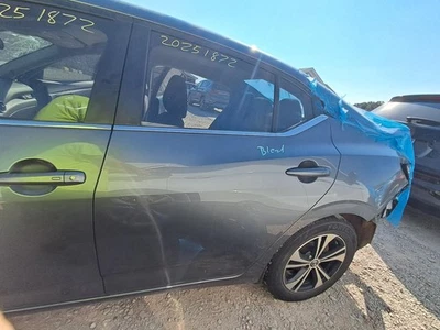 Used Rear Left Door Assembly Rear Side fits: 2021 Nissan Sentra electric Rear Le Foto 1 de 4