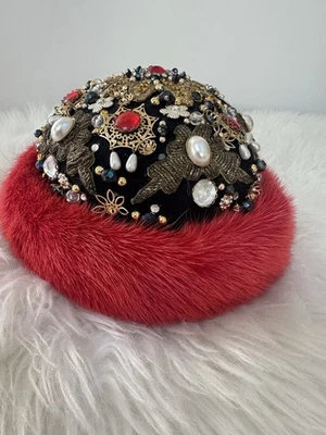 Sombrero de sastre vintage de piel sintética con diseño emblemático dorado S Foto 1 de 4