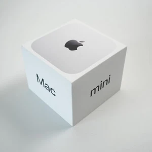 Mac Mini 2024 M4 10-Core CPU 10-Core GPU 16GB 512GB Silber - Top - Bild 1 von 4