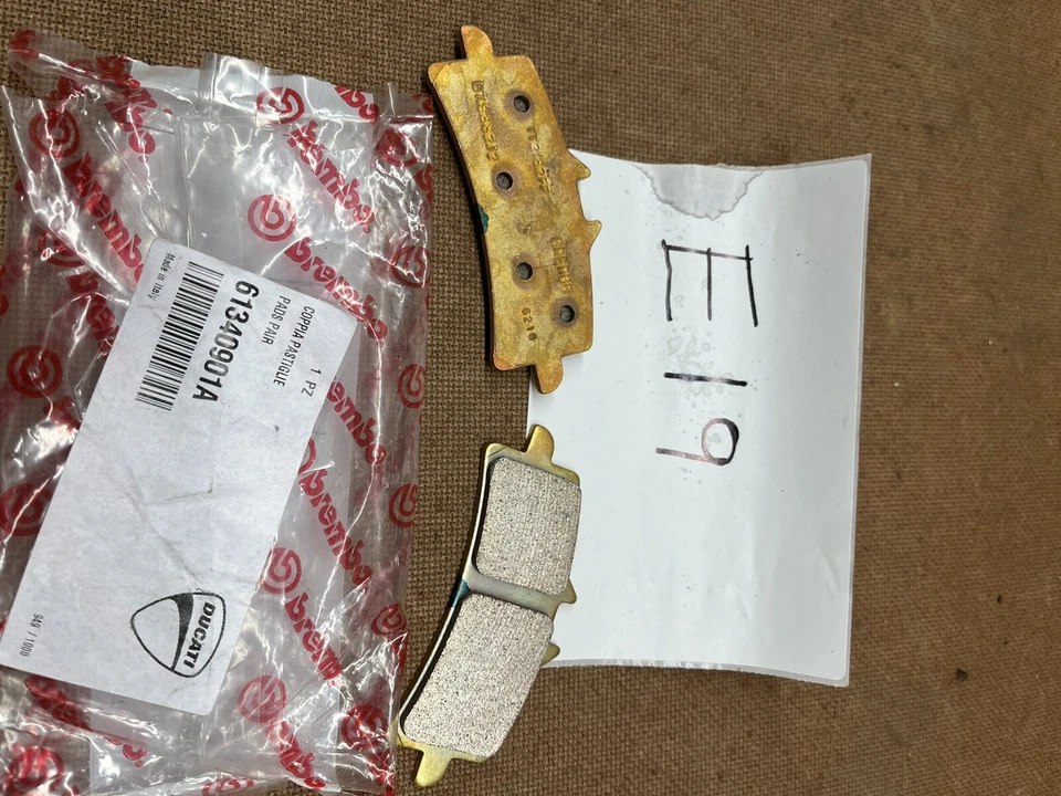 Ducati Brembo Front Brake Pads | Diavel / Streetfighter | 61340901A | Genuine — 第 1/1 张图片