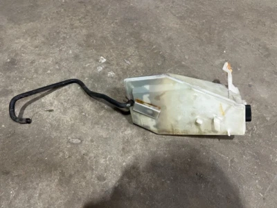 2003-2006 INFINITI G35 COUPE SEDAN RESERVATÓRIO DE REFRIGERANTE EXPANSÃO TANQUE DE TRANSBORDAMENTO FABRICANTE DE EQUIPAMENTO ORIGINAL - Imagem 1 de 3