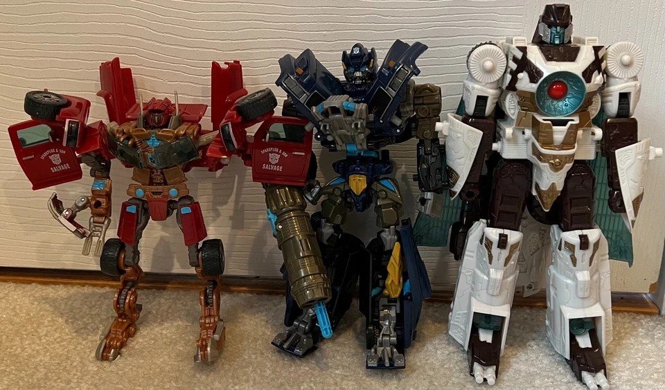 Transformers Lote de 3 (IRONHIDE, VECTOR PRIME, SALVAGE) - PARA PIEZAS, LEER POR FAVOR Foto 1 de 1