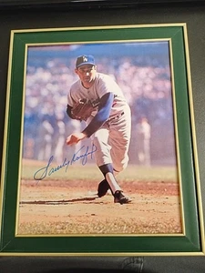 Sandy Koufax Autographed Photo Cy Young Award LA DODGERS - Picture 1 of 2