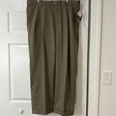 NWT Kirkland Signature Pleated/Cuffed Twill Dress Pants Slack 40x30 (40x29) Gree - Image 1 of 4