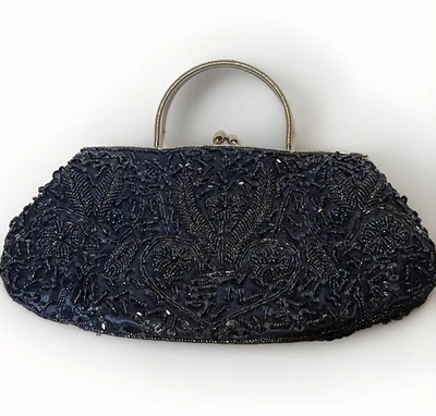 Hermoso bolso sin asas de satén azul profundo con cuentas cierre de beso floral bolso de diseñador Foto 1 de 4