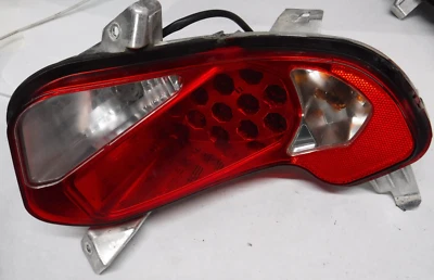 OEM 2010 CAN-AM SPYDER RT RTS RT-S SE5 RIGHT RH SIDE TAIL LIGHT TAILIGHT K37-5 - Image 1 of 4