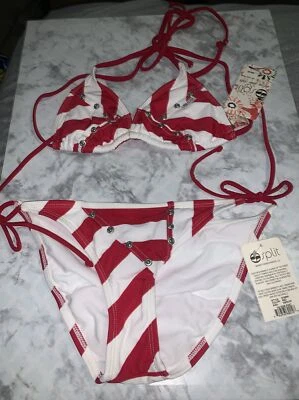 Split 2 piezas. Conjunto de traje de baño a rayas rojas y blancas talla M Foto 1 de 4