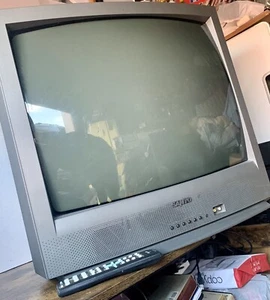 VTG Sanyo DS25320 26” CRT TV Retro Gaming TV w/ OEM Remote VERY RARE MADE IN USA - Picture 1 of 24