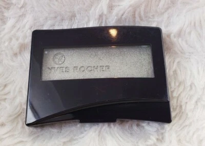 Sombra de ojos única color intenso YVES ROCHER 81 ETAIN SCINTILLANT 0,08 oz / 2,5 g  Foto 1 de 4