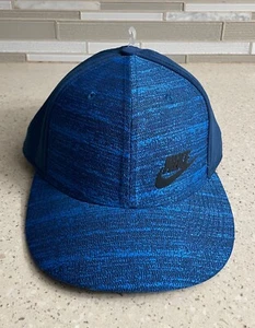 Gorra ajustable Nike SnapBack diseñada según las especificaciones de atletas profesionales - Imagen 1 de 5