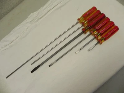 Mac Tools Vintage 6 Piece Flat Tip Gold/Red Screwdriver Set - Image 1 of 4