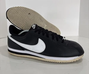 Taglia 12 - Nike Cortez Basic in pelle nero bianco - Foto 1 di 9