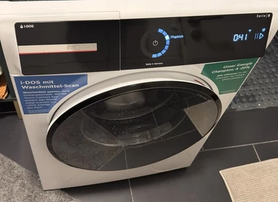 Bosch Serie 8, Waschmaschine, Frontlader, 10 kg, 1600 U/min., WGB2560X1 - Bild 1 von 4