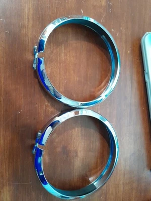 Harley Davidson 原始设备制造商镀铬通行灯装饰边框 68775-93T — 第 1/4 张图片