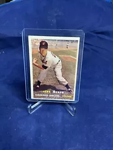 1957 TOPPS #50 HERB SCORE INDIANS Great Card Nice Center & Color MINT A+++ - Bild 1 von 3