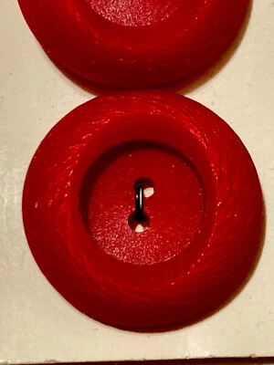 VTG Streamline Plastic Buttons Large Red Woodgrain 2 Hole 1-1/8" 2 NEW on Card - Image 1 of 4