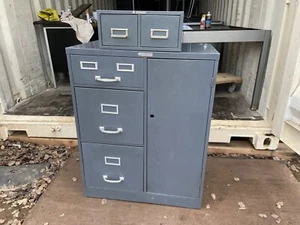 Vintage Steelmaster Metal Cabinet - Picture 1 of 18