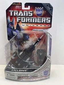 Transformers Cyclonus Generations Universe Classics Deluxe Class Hasbro MISB New - Picture 1 of 6