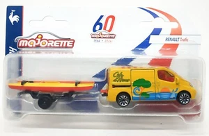 Majorette Renault Traffic french Touch Yellow + Kayak 1:64 3" in Package - Picture 1 of 4