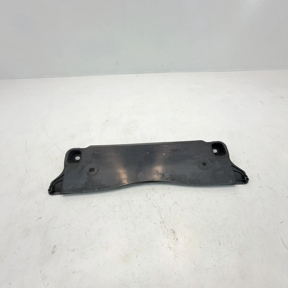 VOLKSWAGEN TIGUAN 2018-24 piso del motor debajo de la carrocería protector contra salpicaduras panel de cubierta OEM Foto 1 de 4