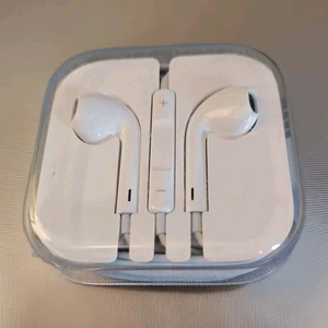 Apple EarPods In Ear Canal Headset - White (MNHF2AM/A) - Picture 1 of 9