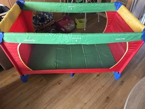 Kinderreisebett mit Matratze - Bild 1 von 5