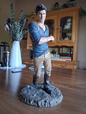 Estatua Uncharted 4: El Fin del Ladrón Libertalia Edición Coleccionista Foto 1 de 4