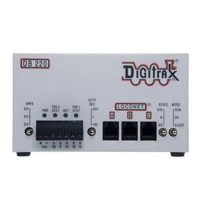 Digitrax DB220 Dual 3/5/8 Amp AutoReversing DCC Booster - Picture 1 of 1