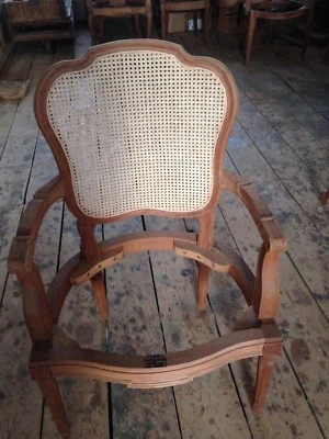 Cadeira traseira de bengala design francês por Adolph Genovese  - Imagem 1 de 4