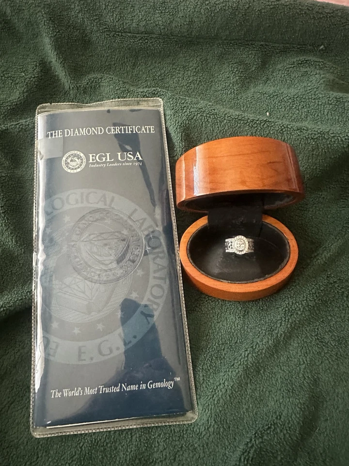 Stunning Wedding Ring 2 Ct Total Natural Diamond Ring Size 5.75 - Image 1 of 4