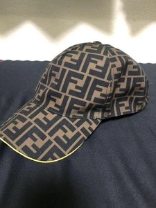 Cappello da baseball con logo FENDI FF - Foto 1 di 3