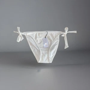 Shade & Shore White Low Rise Cheeky Bikini Bottom Size Medium Swimwear Beach New - Picture 1 of 6