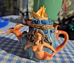 Nini handbemalte Meerjungfrau Figur Teekanne Klappdeckel Schmuckschatulle - Bild 1 von 9
