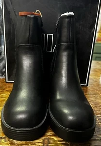 Mia Women’s Boots. MCKENNA Ankle Booties Black Block Heel SIZE 8 M. New In Box - Picture 1 of 9