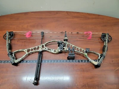 Hoyt AlphaMax Alpha Max 35 Compound Bow 29" RH 60-70 c-x - Image 1 of 4