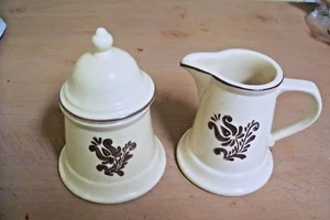 Pfaltzgraff VILLAGE Creamer and Sugar Bowl Set USA - Picture 1 of 2