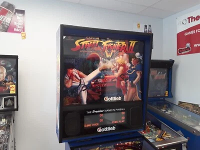 Máquina de pinball Street Fighter II Champion Edition de Gottlieb Foto 1 de 4