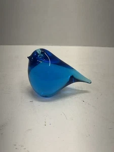 Vintage Blownglass Blue Bird Paperweight. Art Glass - Picture 1 of 3
