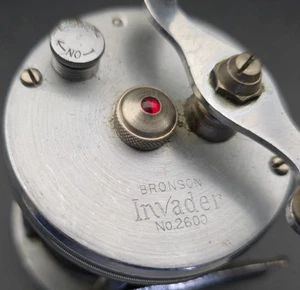 Vintage „RAR“ Bronson „The Invader“ #2600 Gießrolle FUNKTIONIERT!! - Bild 1 von 8