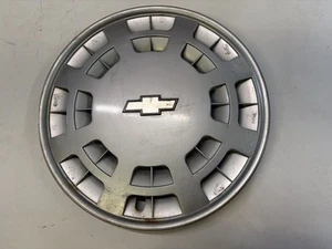 1991-92 Chevrolet Caprice 15” Deluxe 32 Slot Wheel Cover / Hubcap 3203 - Picture 1 of 5
