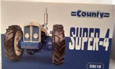 Universal Hobbies Ford County Super 4 tractor blue & grey 1:16 th scale - Image 1 of 2