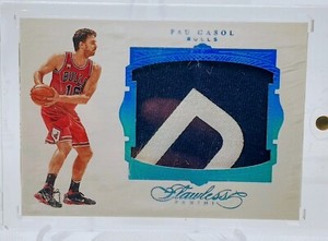 2015-16 Flawless Jumbo Patches Sapphire- Pau Gasol /10 Nameplate Patch!