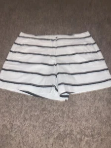 NEW Women’s Size 10 Nautica White Navy Striped Stretch Twill Shorts 5” Inseam - Picture 1 of 10