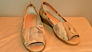 THE FLEX DAMEN ITALIENISCHE HAUT FLACHE SCHUHE GRÖSSE 6,5 M - Bild 1 von 4