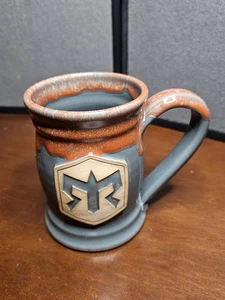 Graufuchs Keramik Bauch Becher Rost Tropf auf grauem Ragnar Medaillon Bauch Becher - Bild 1 von 7