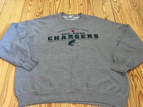 Vintage Lee Sports San Diego Chargers Sweatshirt Crewneck Gray AFC NFL 2001 Cover